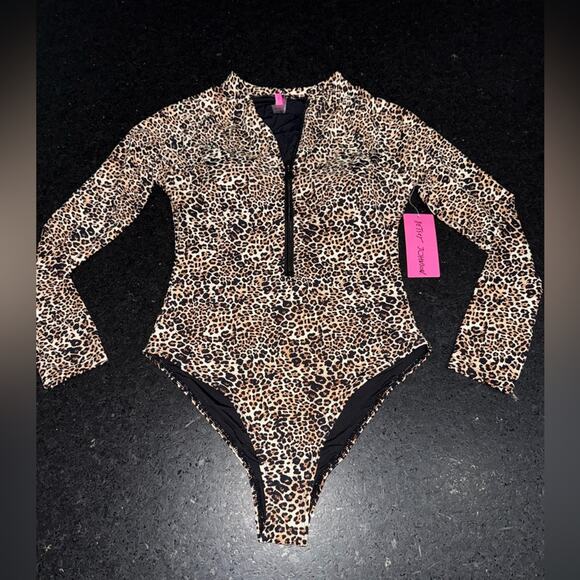 NEW BETSEY JOHNSON Leopard Print
LONG SLEEVE SCUBA ZIP UP 1 PIECE SWIMSUIT SZ L - Picture 1 of 9